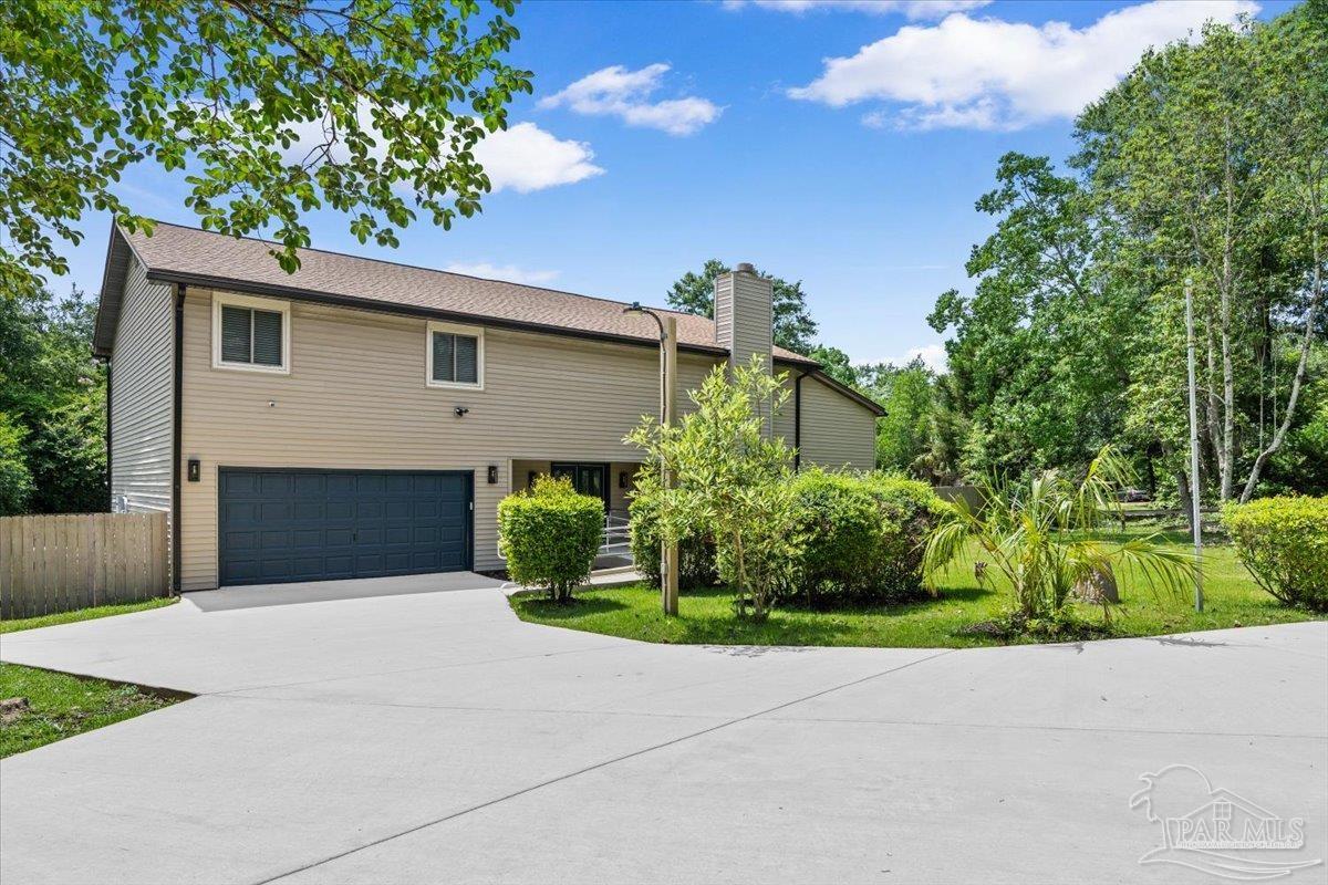 521 Timber Ridge Dr — photo