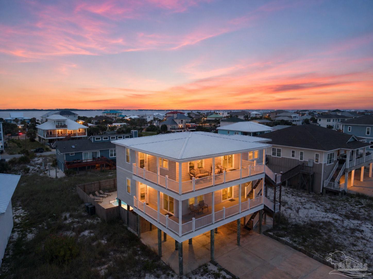 703 Ariola Dr — photo
