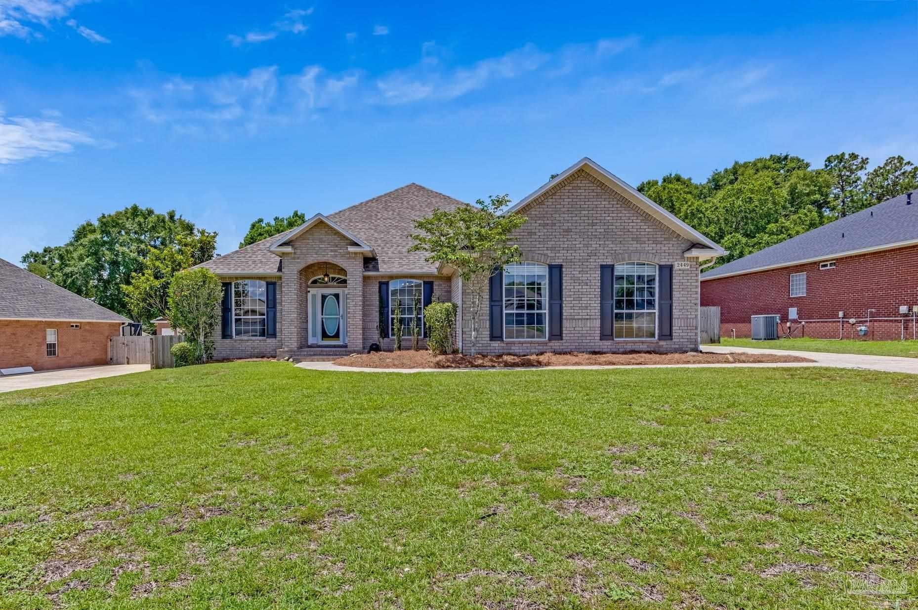 2449 Bowling Green Way — photo