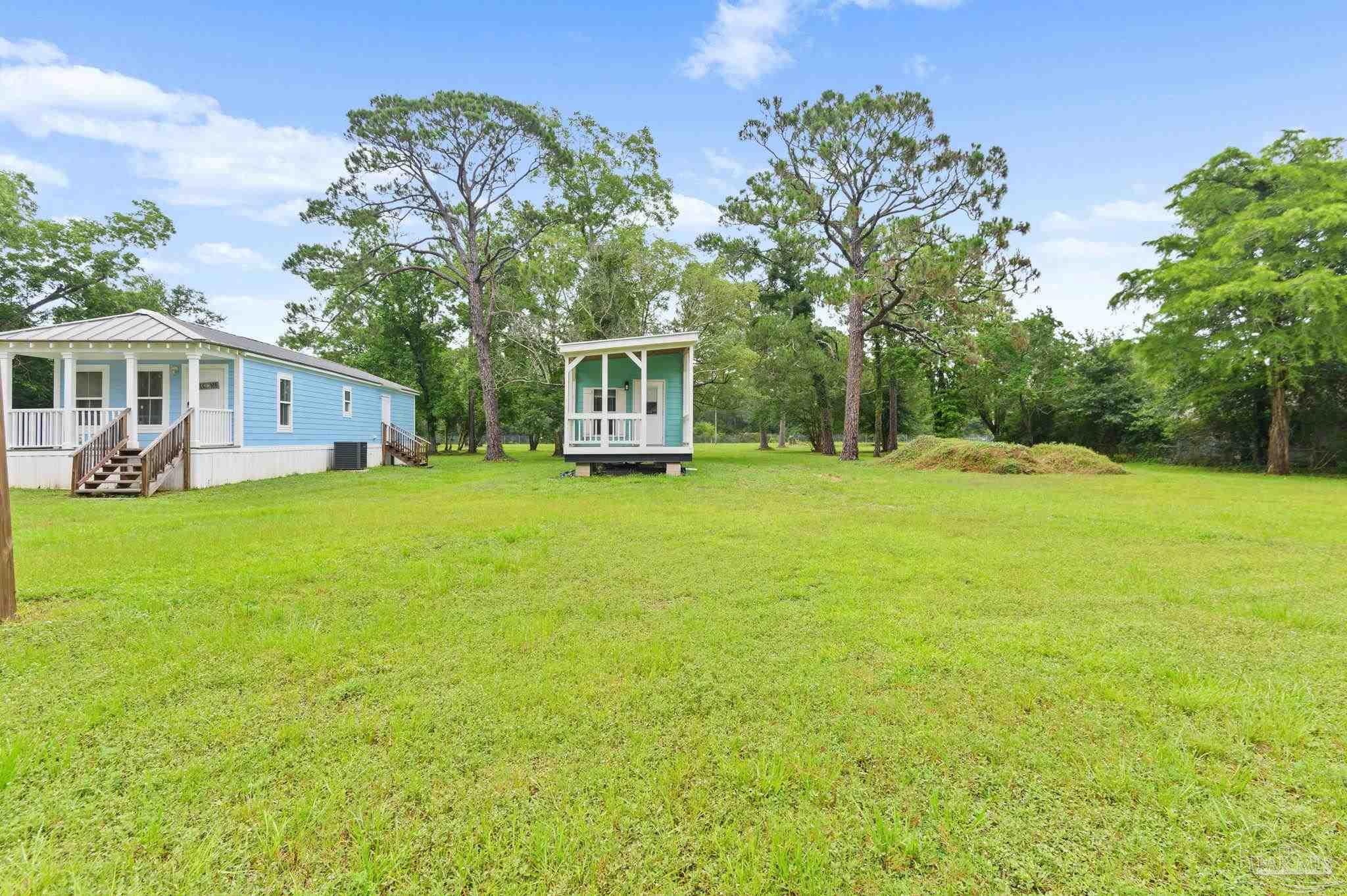 9437 Gulf Beach Hwy — photo
