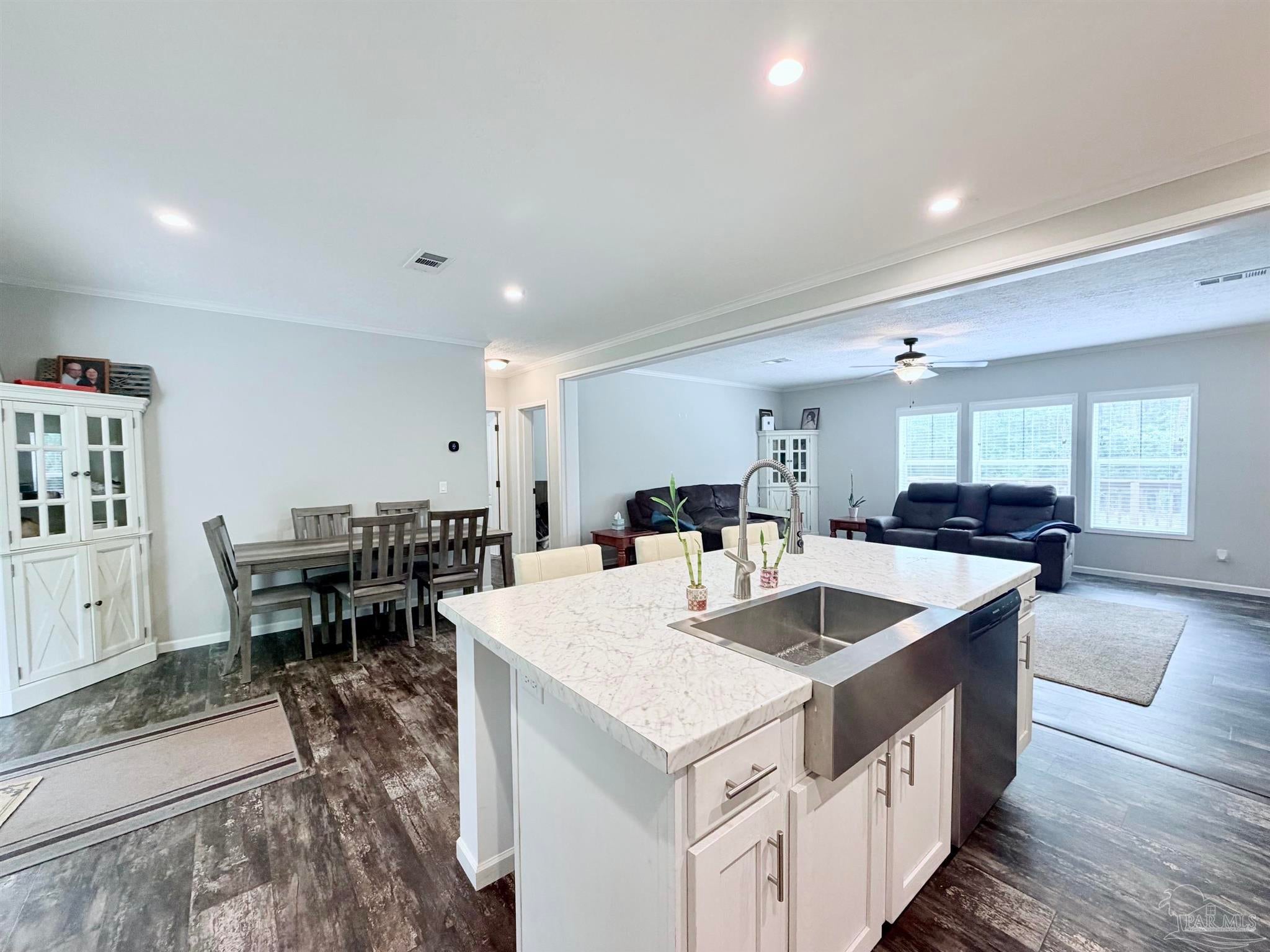 11431 Floridale Dr — photo