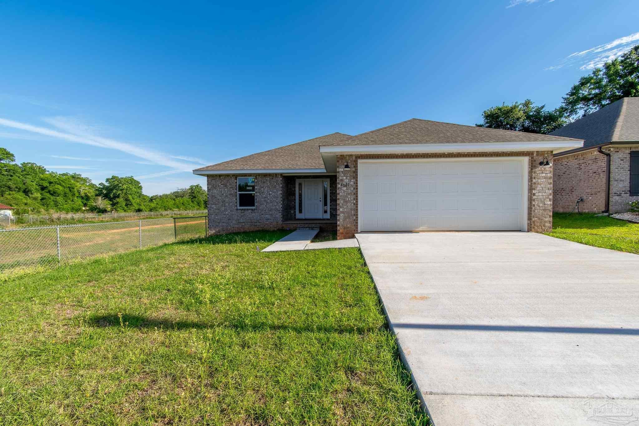 4621 Queen Palm Ct — photo