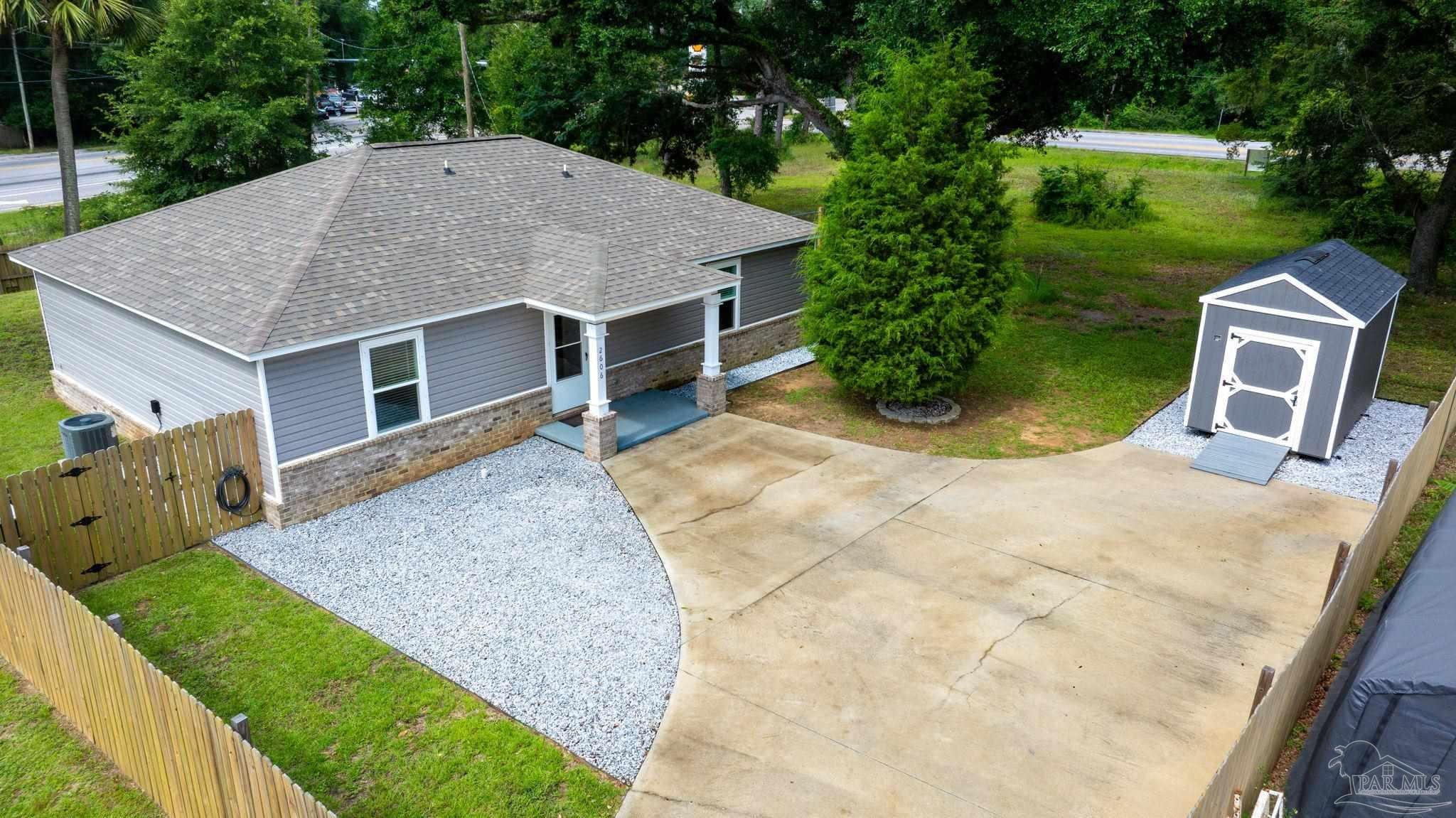 2606 Gulf Beach Hwy — photo