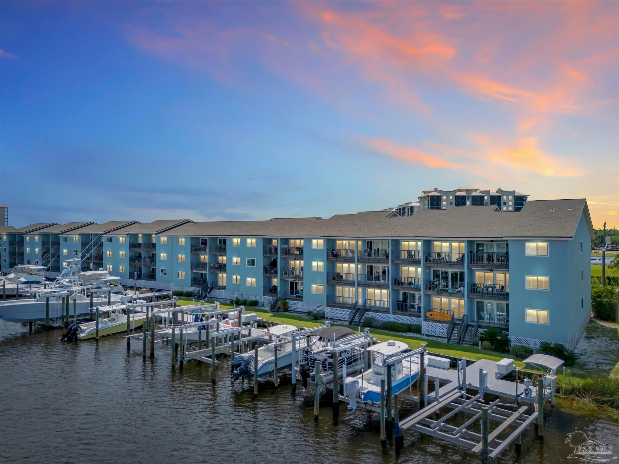 14100 River Rd 211 — photo
