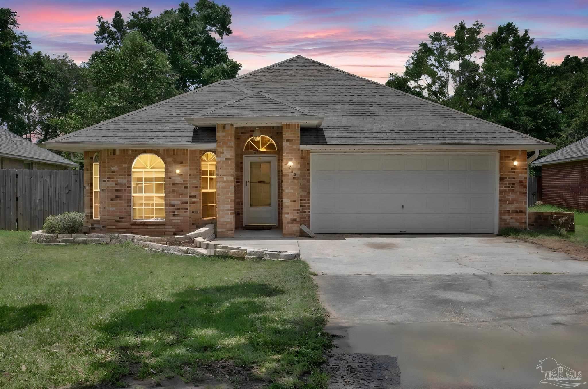 3918 Sunny Manor Cr — photo
