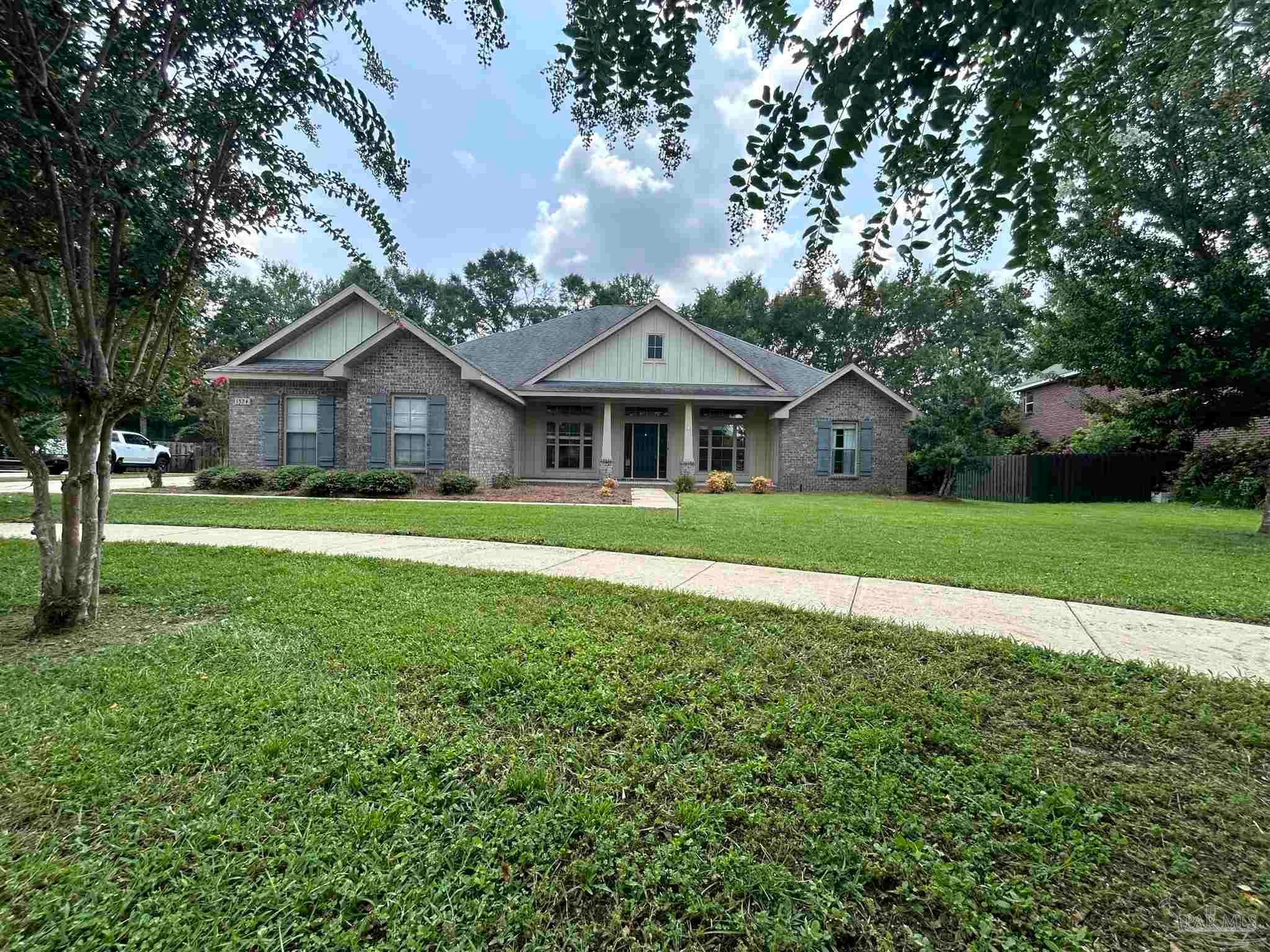 1324 Soaring Blvd — photo