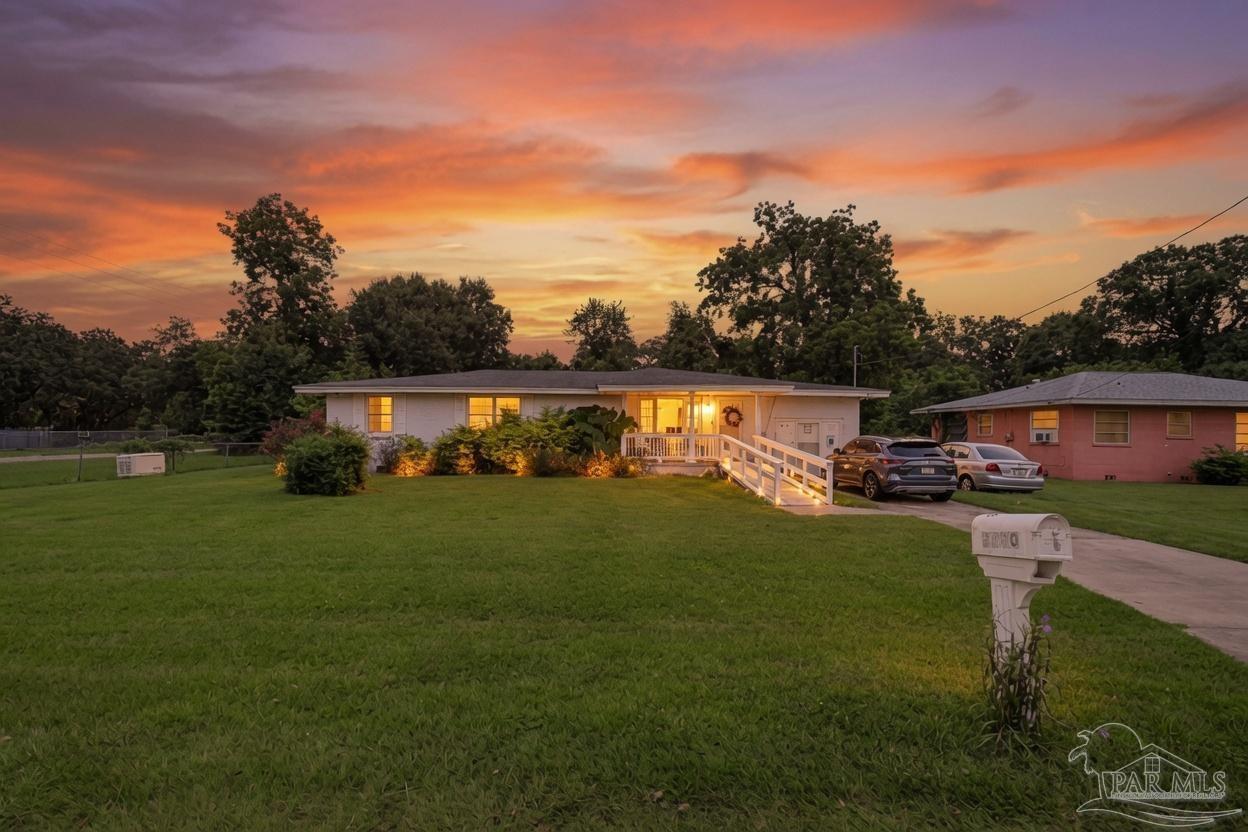 2910 Michael Dr — photo