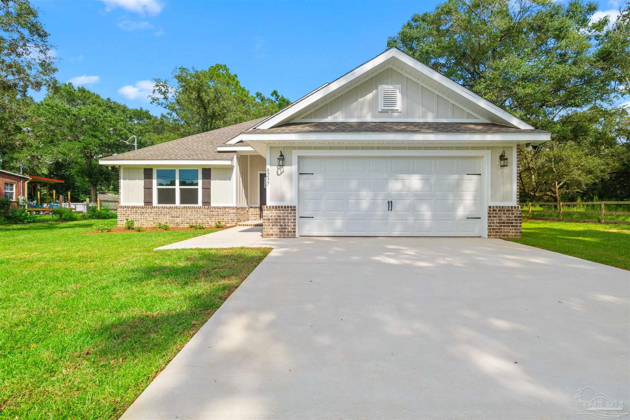 8237 Western Way Dr — photo