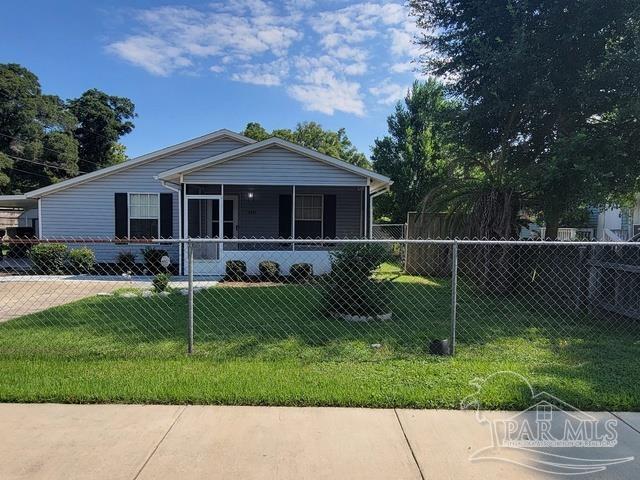 2301 W Mallory St — photo