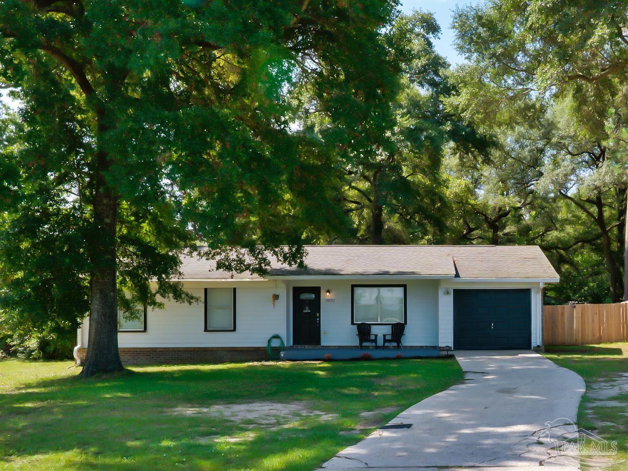 9831 Mobile Hwy — photo