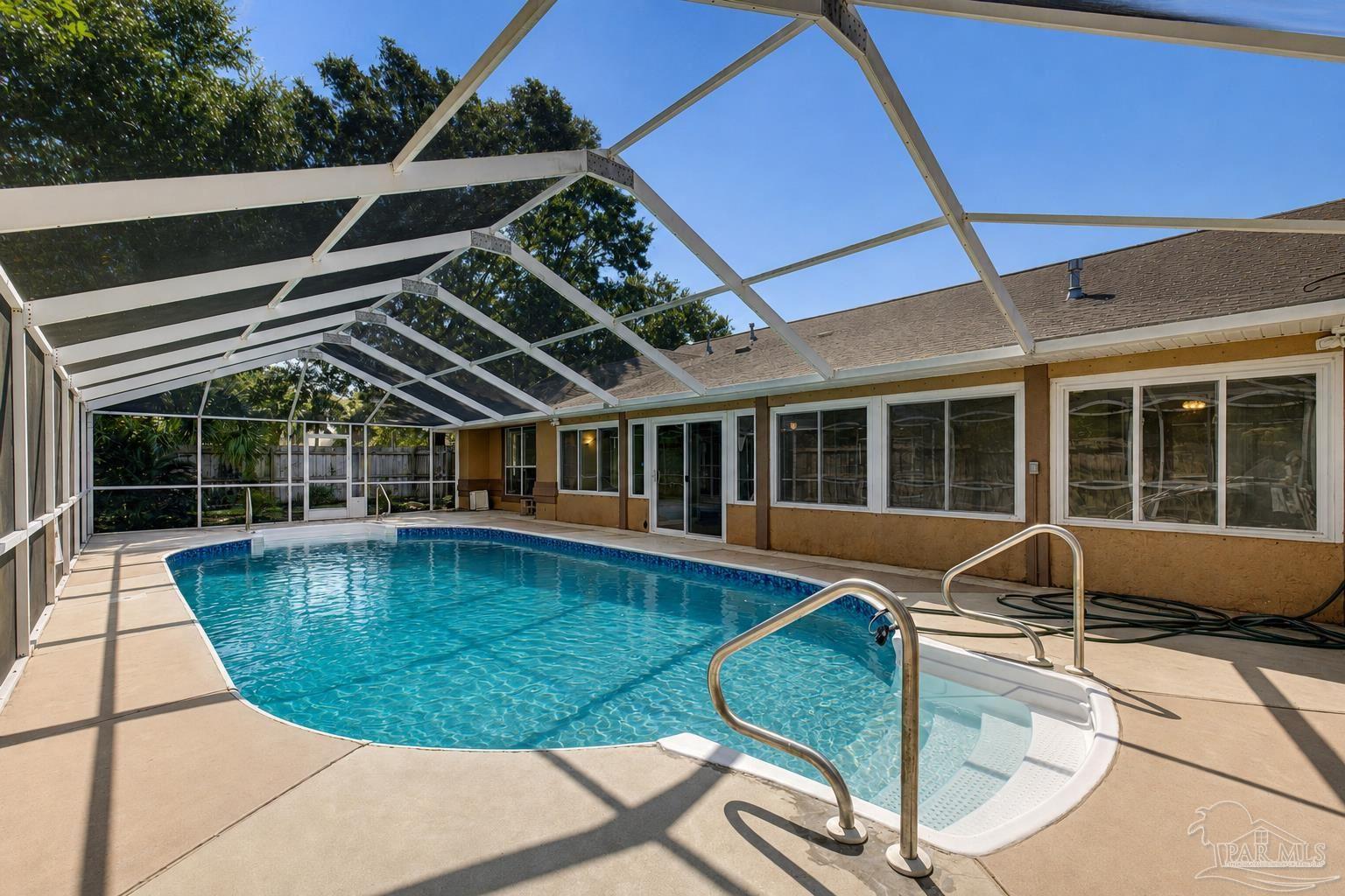 2300 Caddy Shack Ln — photo