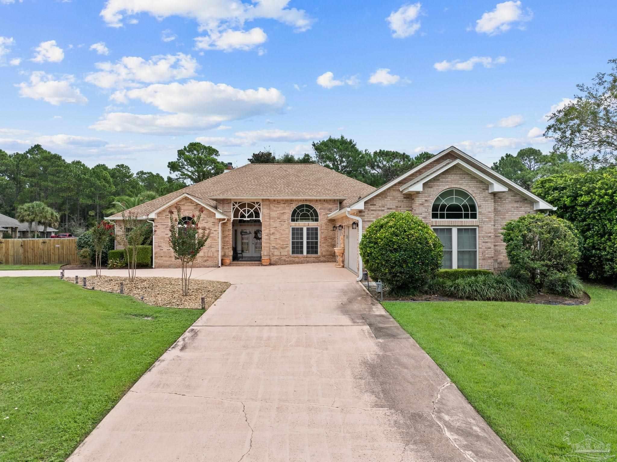 2446 Knotty Pine Dr — photo