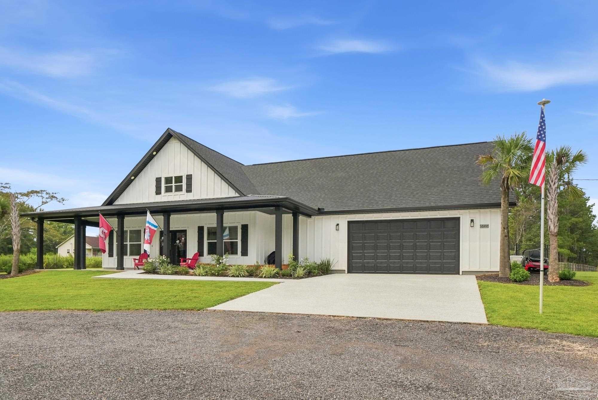 5325 Red Clover Ln — photo