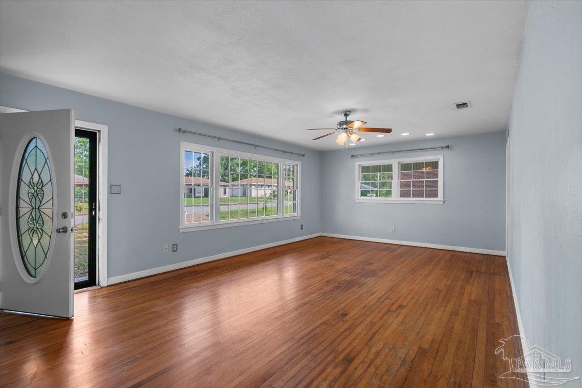 721 Gentian Dr — photo
