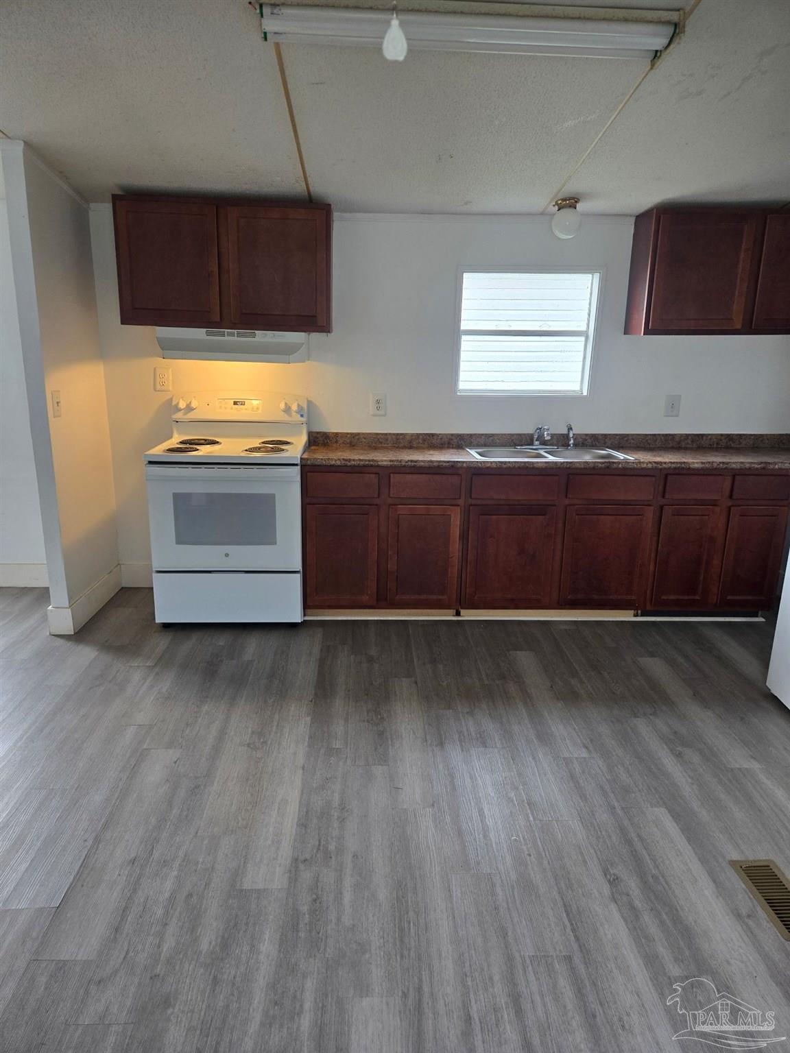 5675 Saufley Field Rd 11 — photo