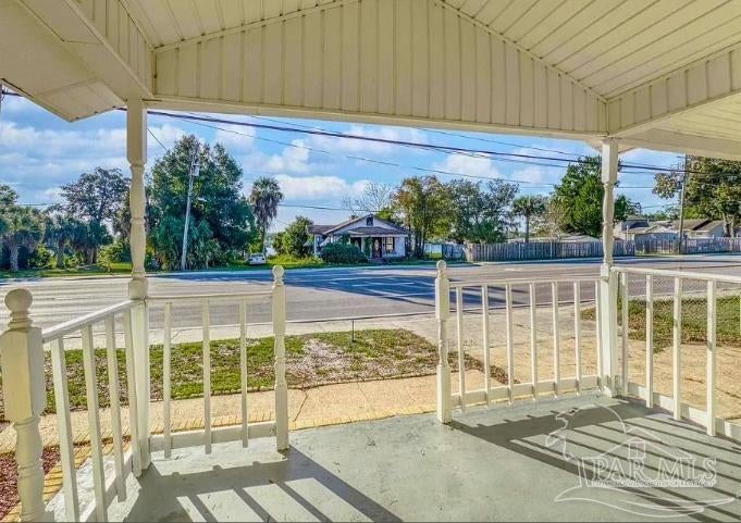 502 S Navy Blvd — photo