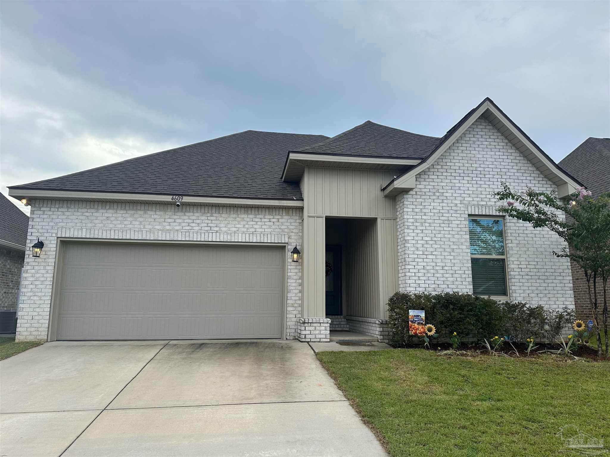 4609 Sago Palm Cir — photo