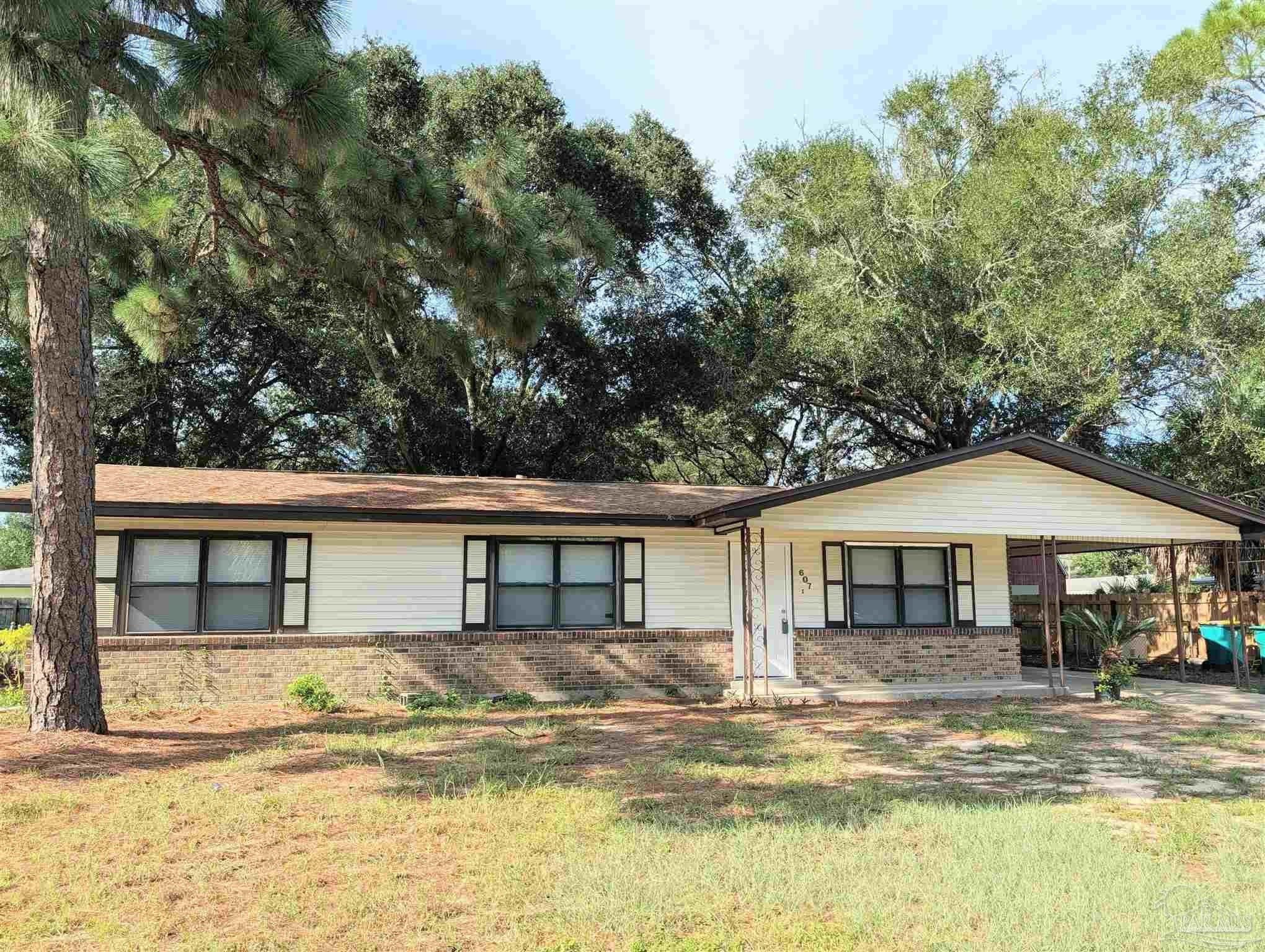 607 Lang Rd — photo