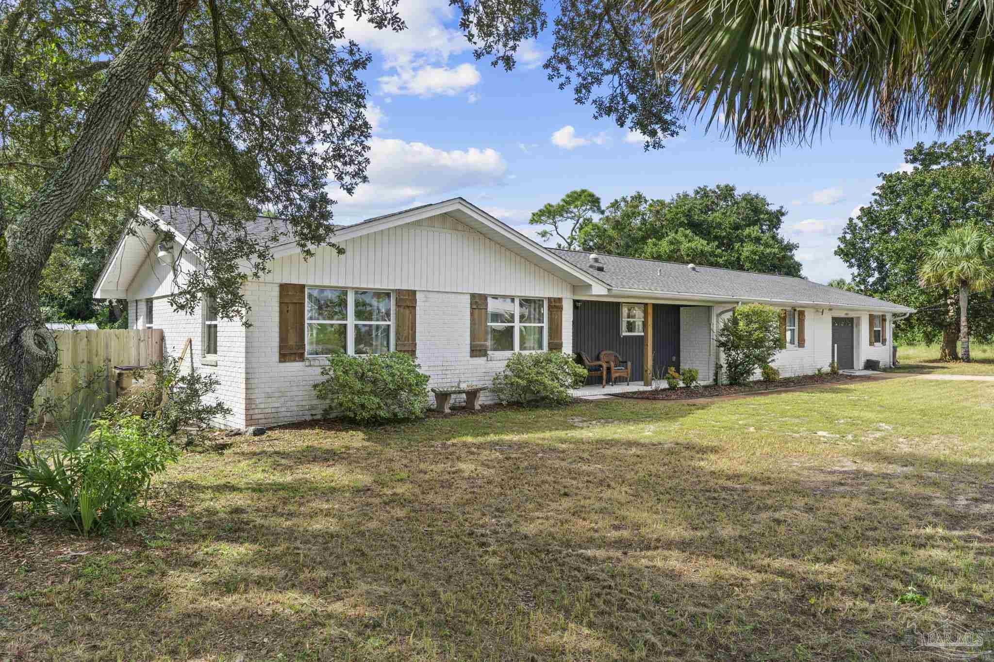 11215 Gulf Beach Hwy — photo