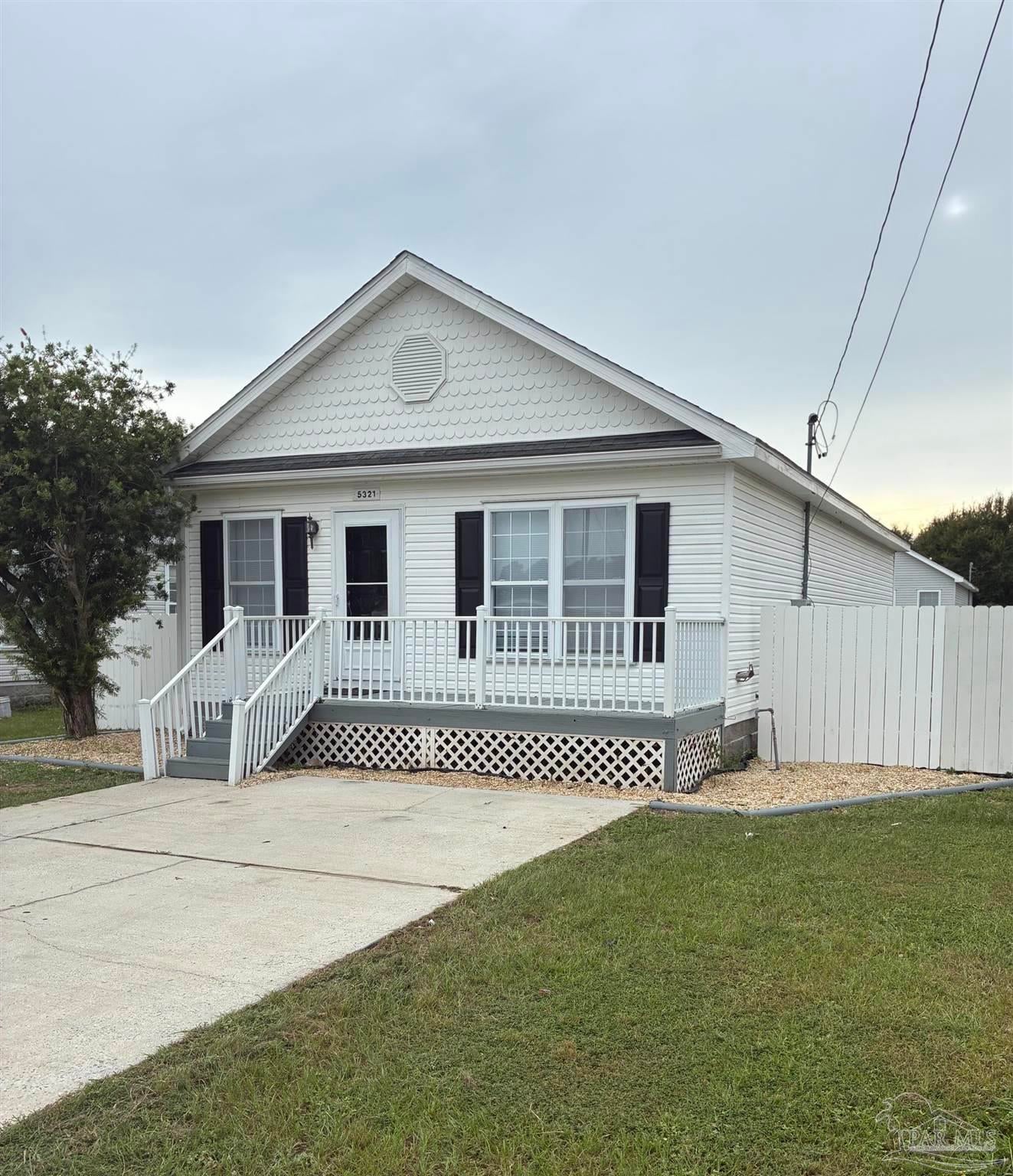 5321 Yellow Bluff Rd — photo