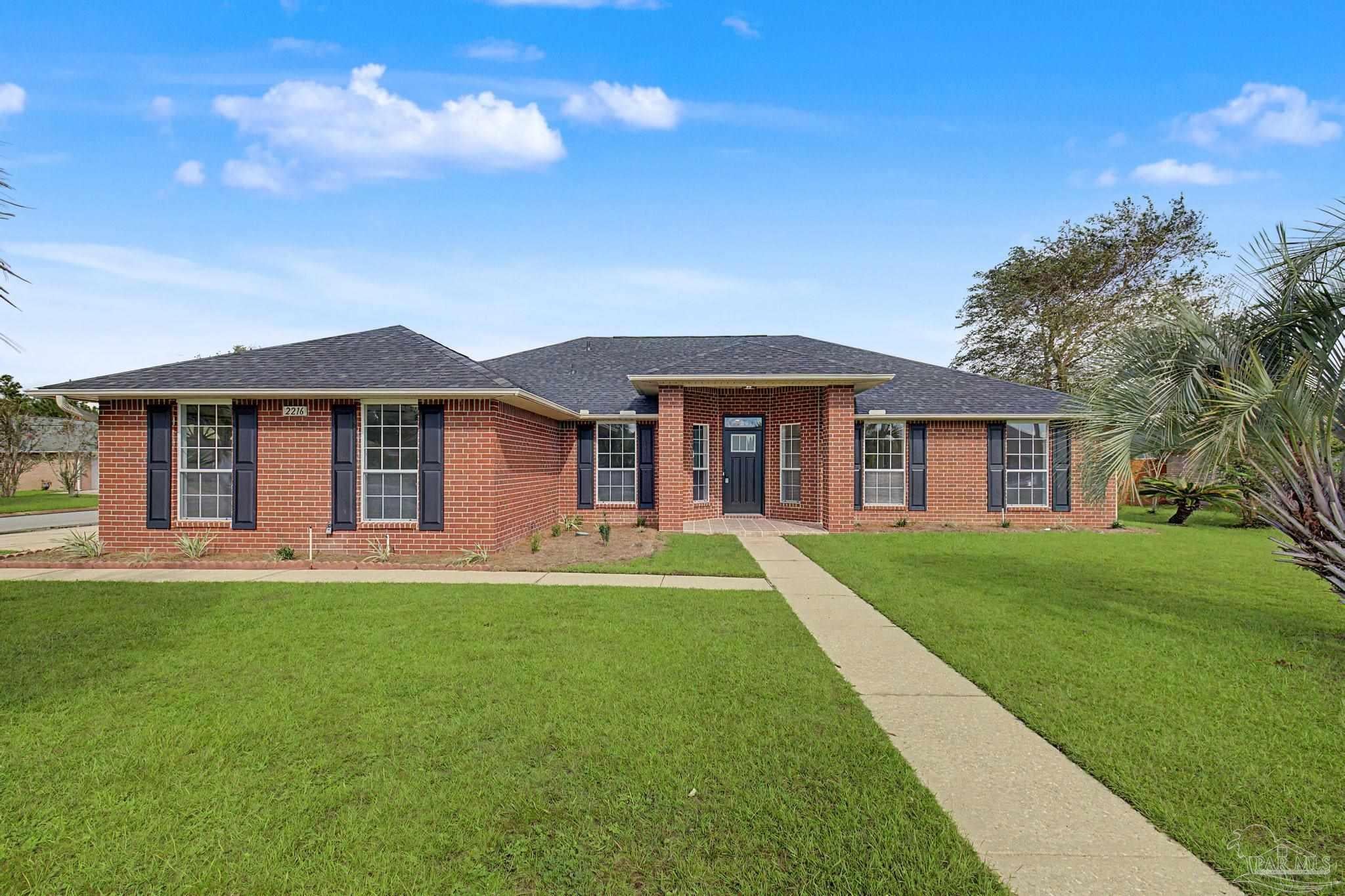 2216 Blue Lake Dr — photo