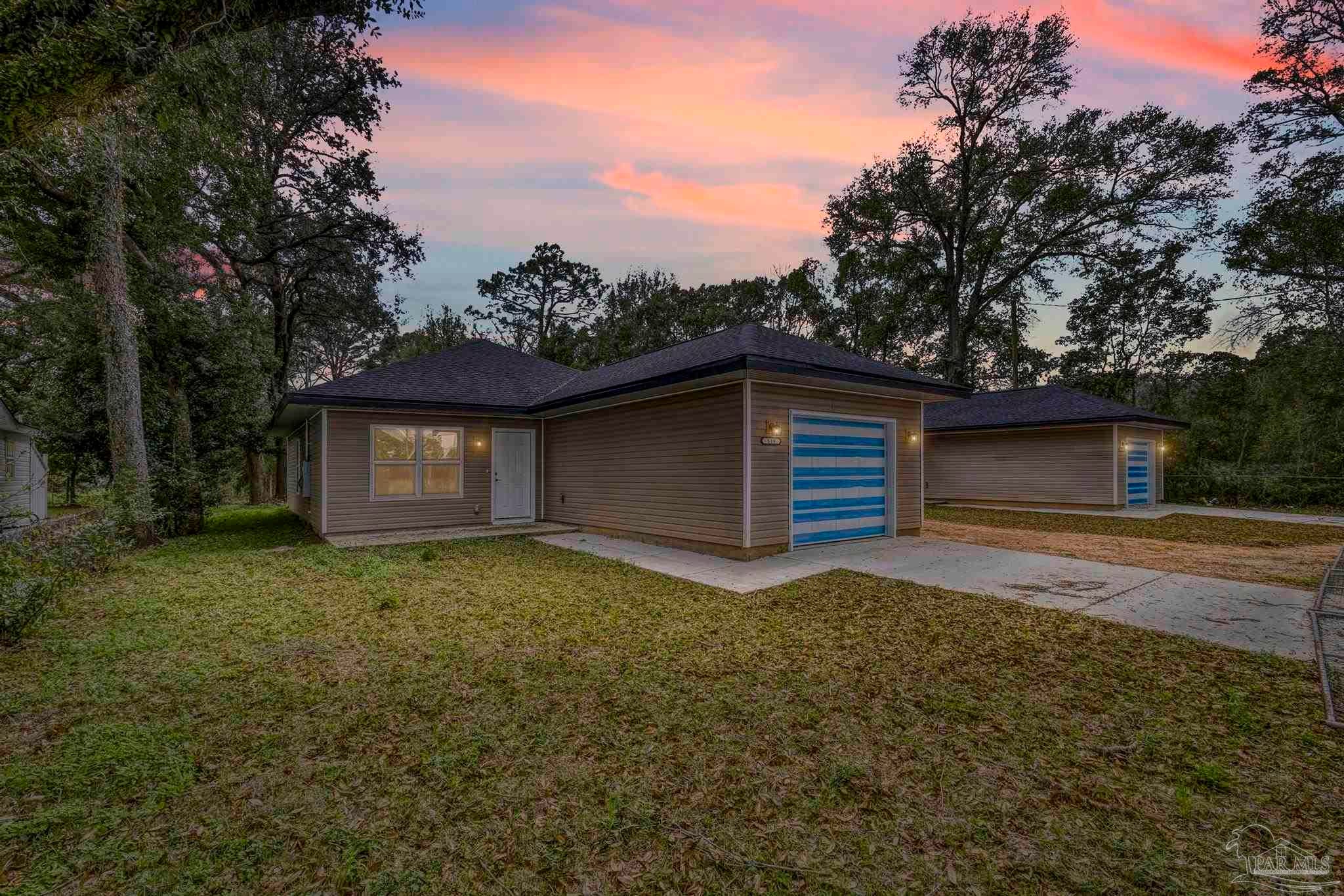 519 Bayliss Ct — photo