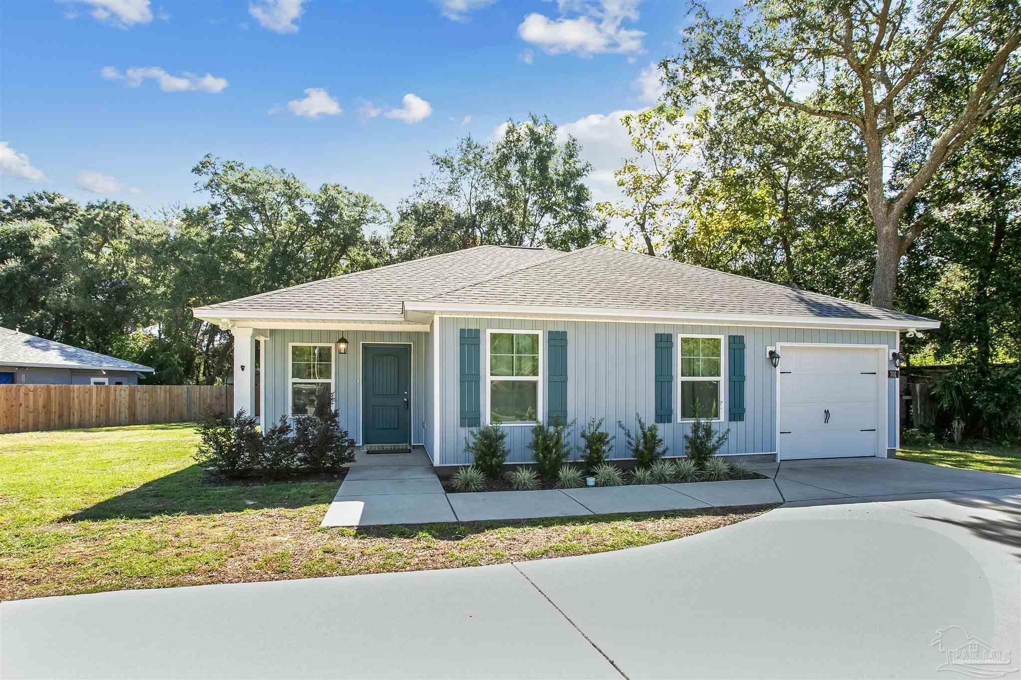 701 Boxwood Dr — photo
