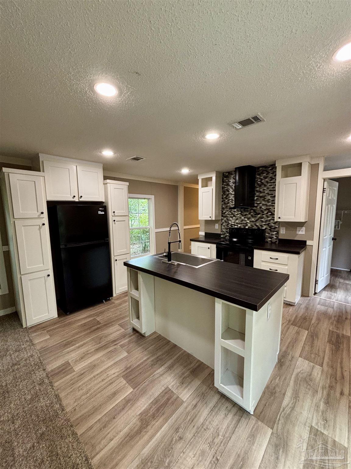 6923 Datura St — photo