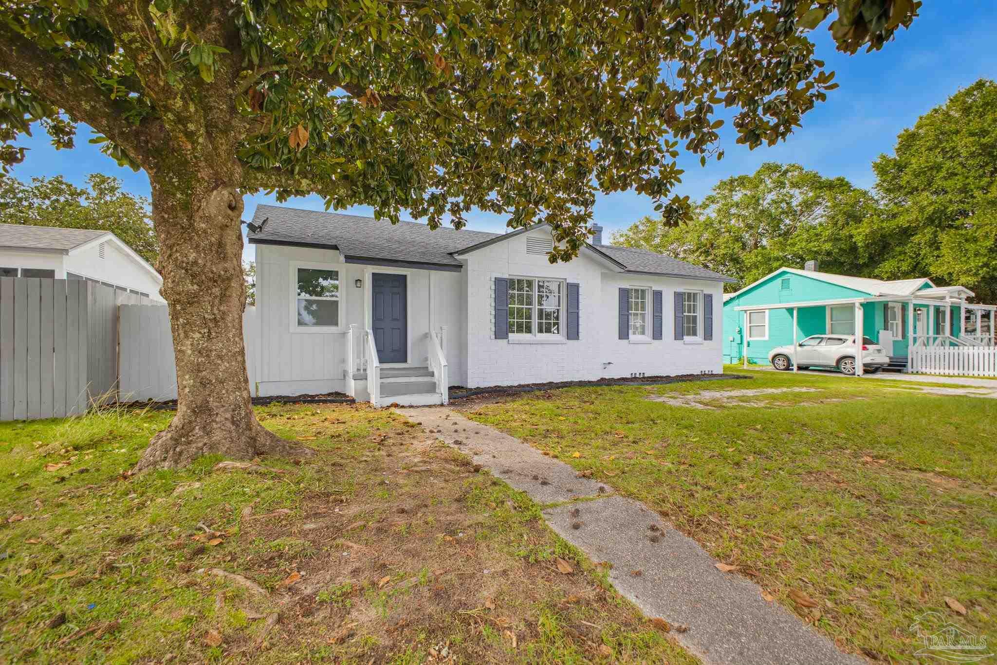 312 Flannan Rd — photo