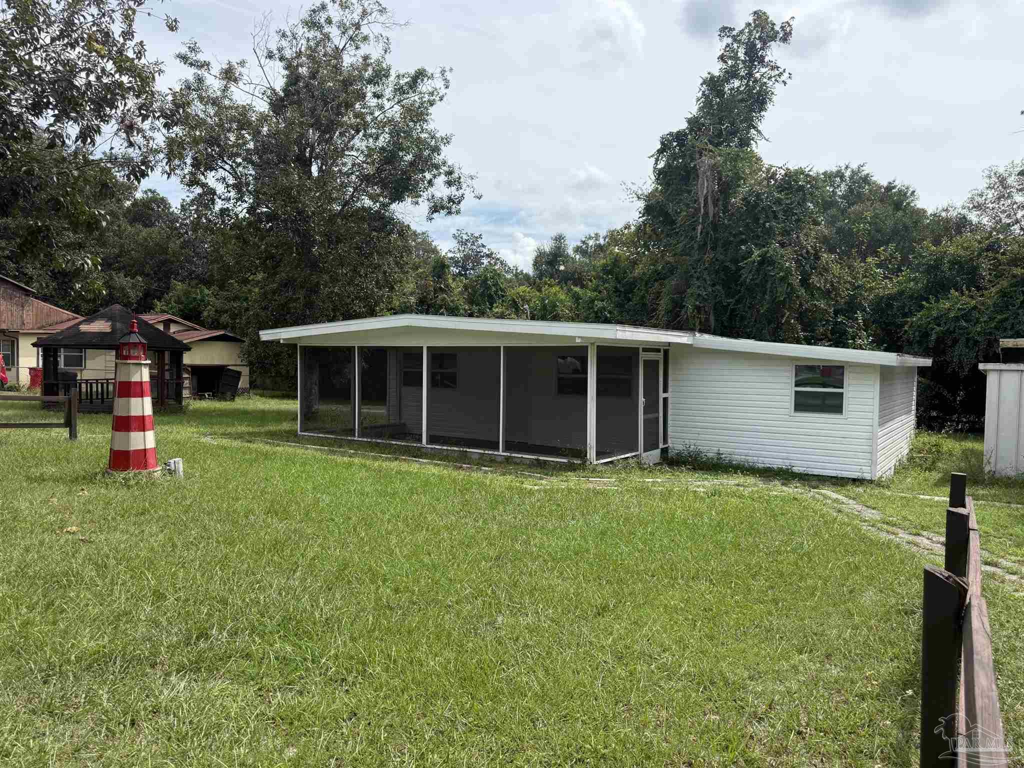10566 E Rabbit Ln — photo