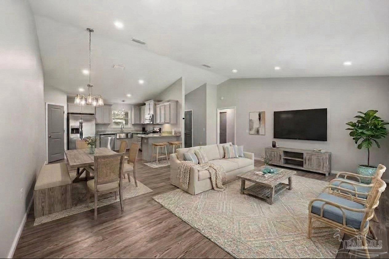 5622 Riviera Dr — photo