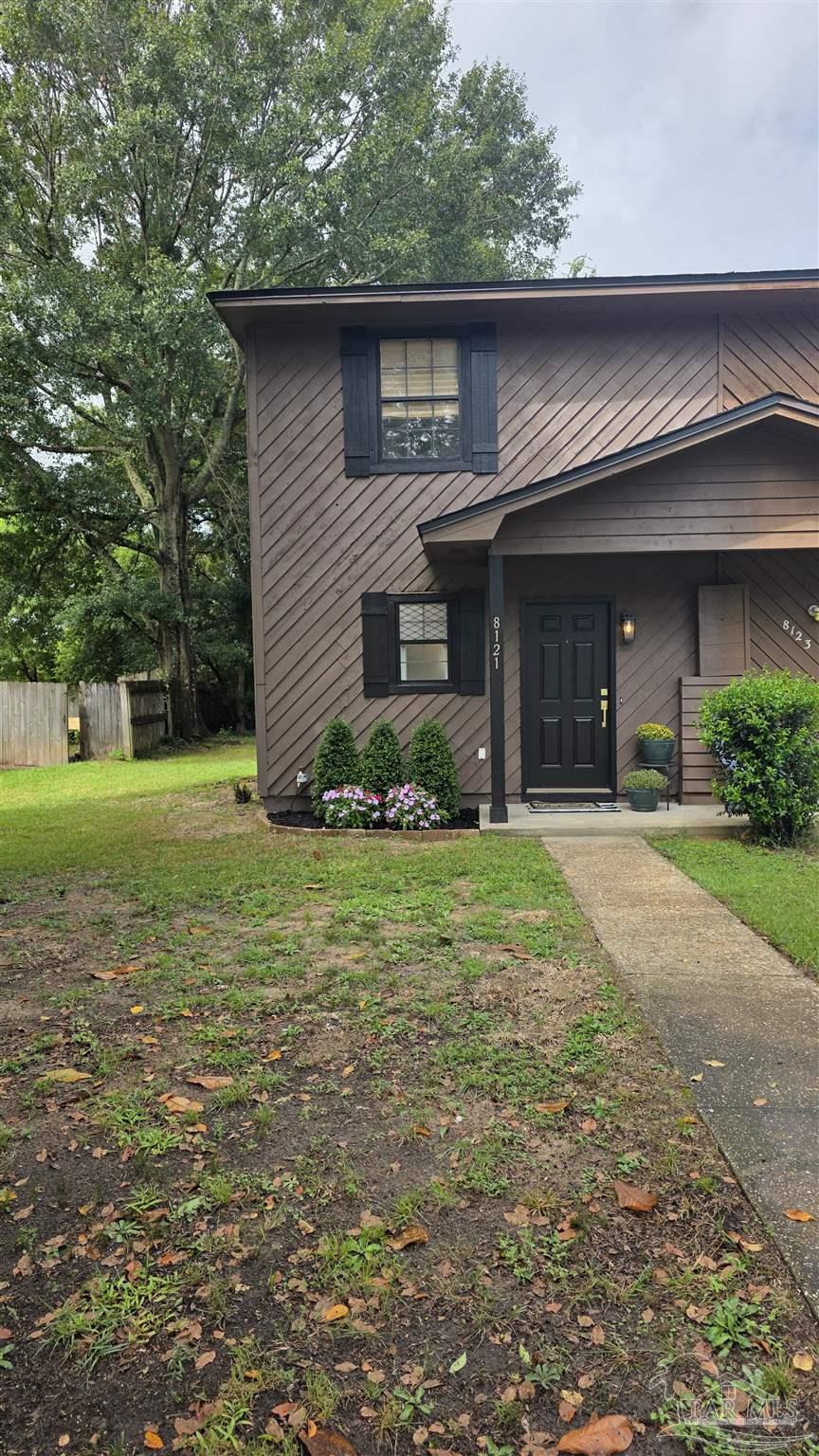 8121 Stonebrook Dr — photo