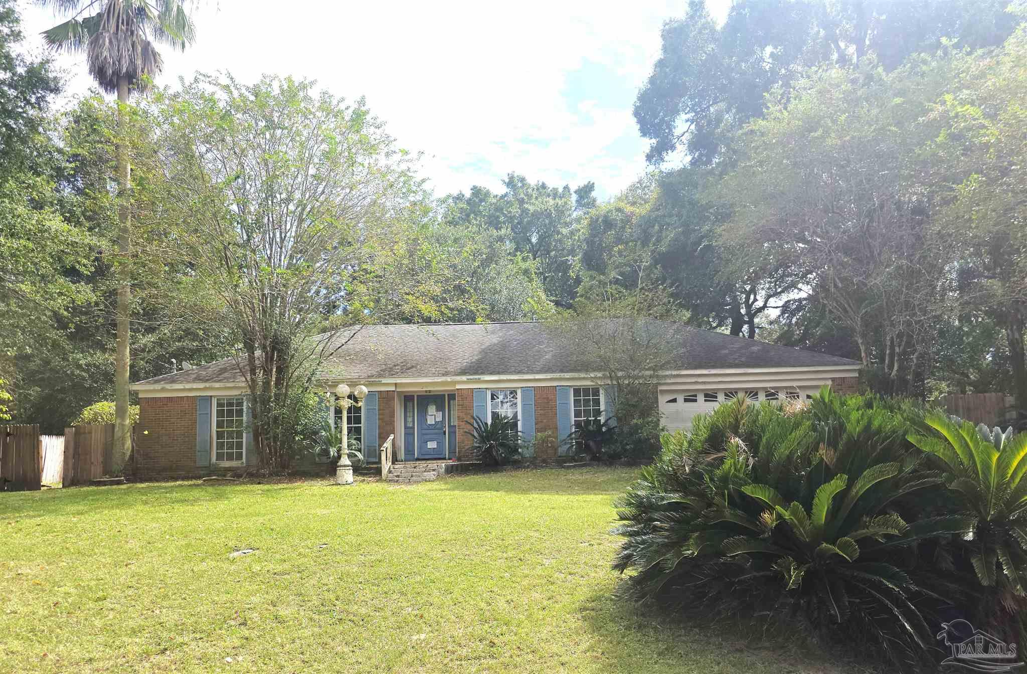 1076 Candlewood Cir — photo