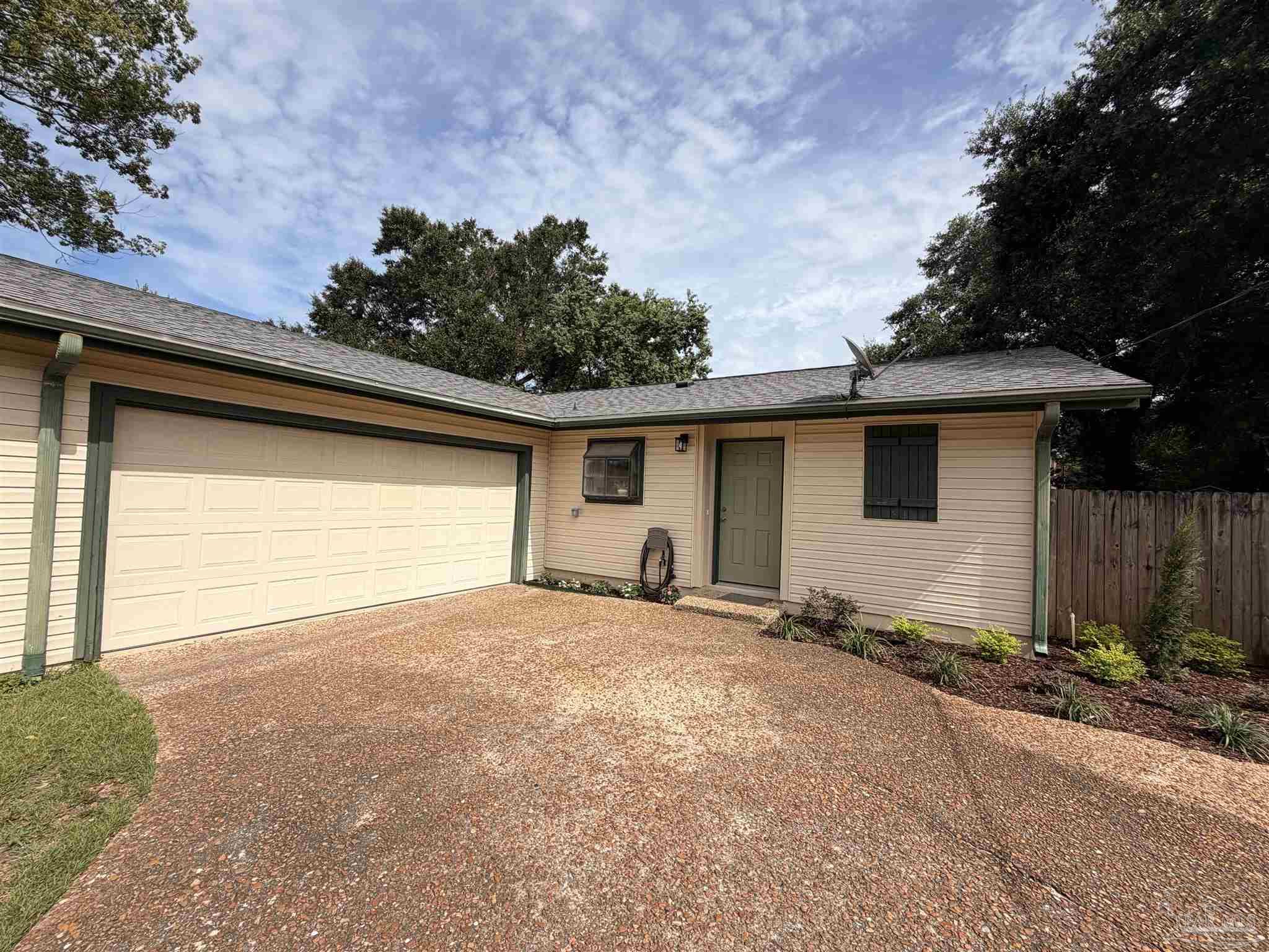 4188 Aqua Vista Dr — photo
