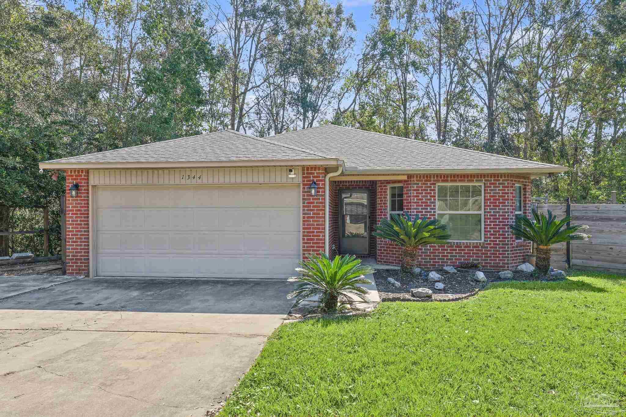 1344 Longbranch Dr — photo