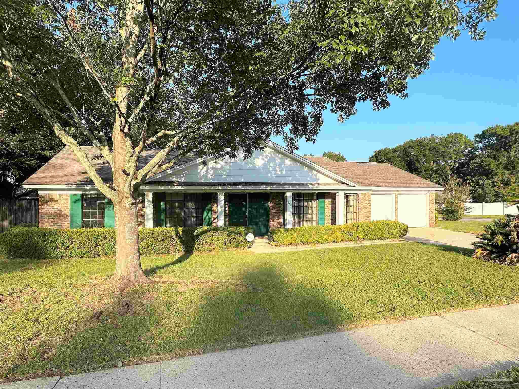 7810 Folkstone Dr — photo