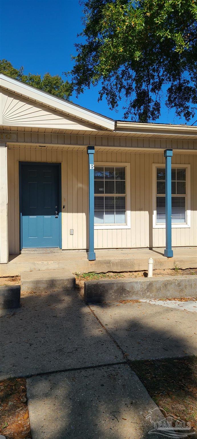 410 E Lloyd St #B — photo
