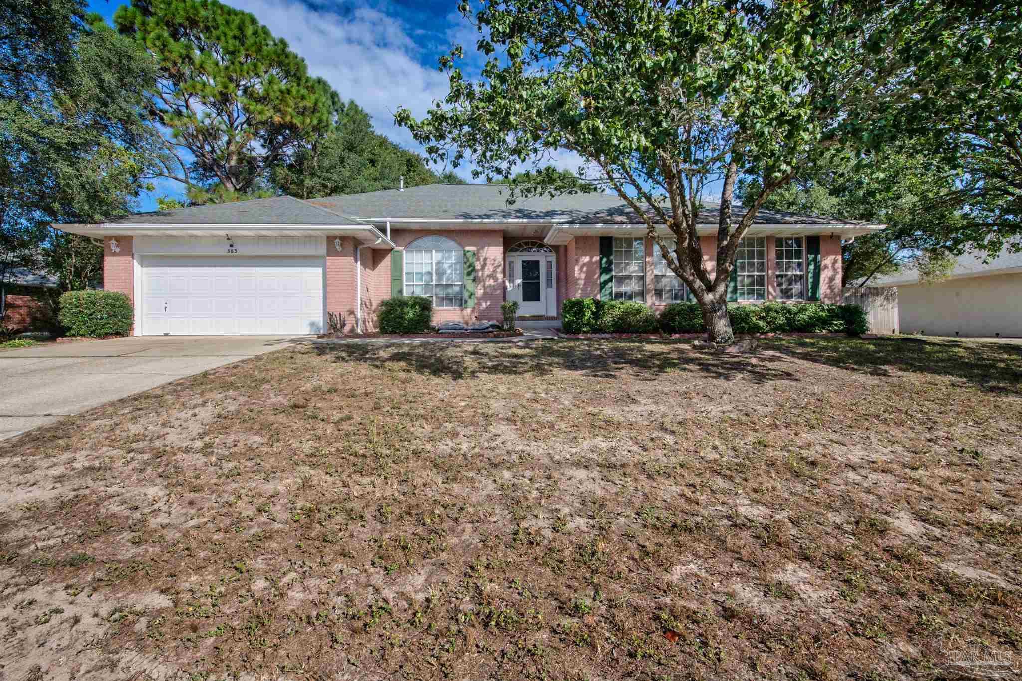 383 Riverchase Blvd — photo