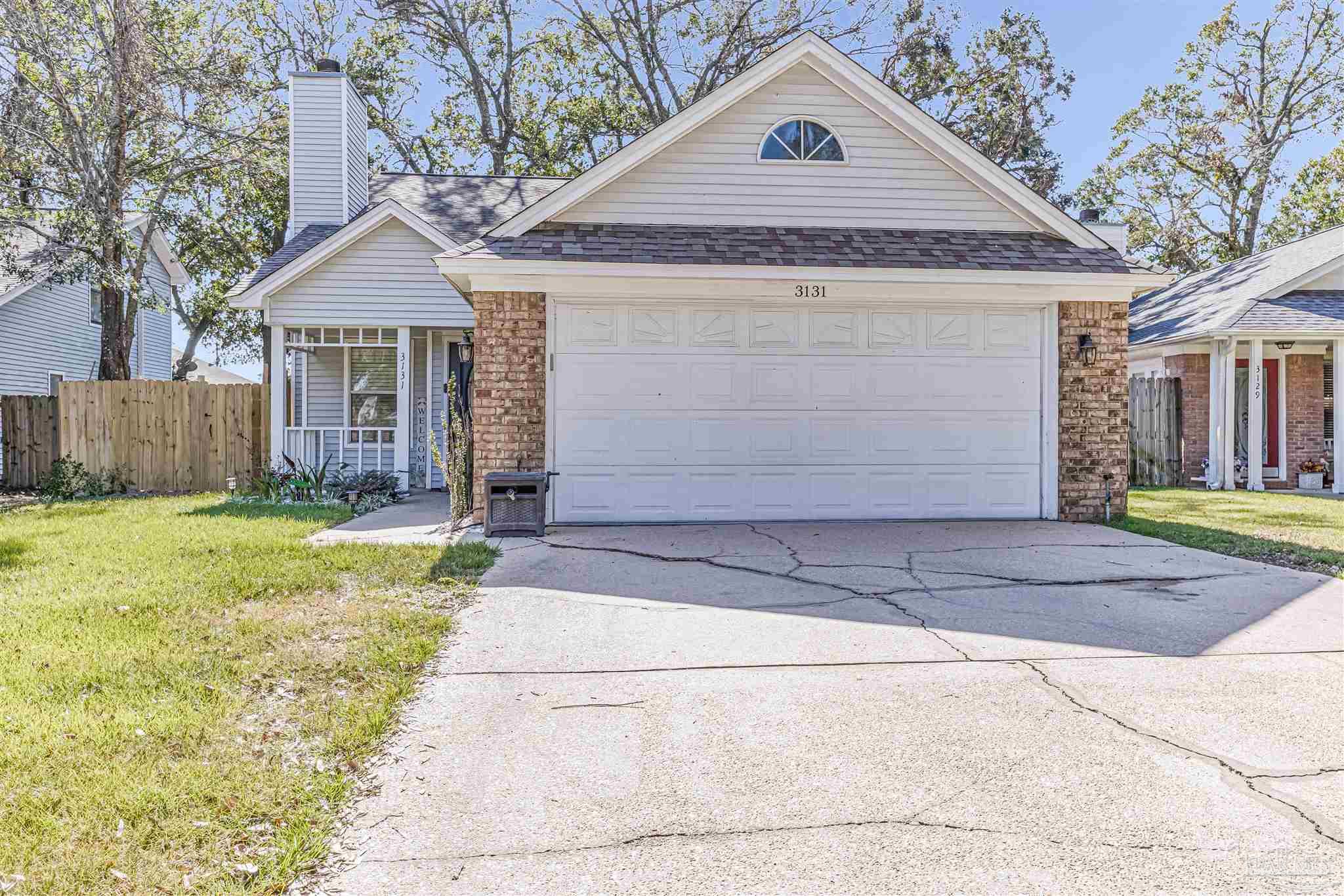 3131 Albert Ct — photo