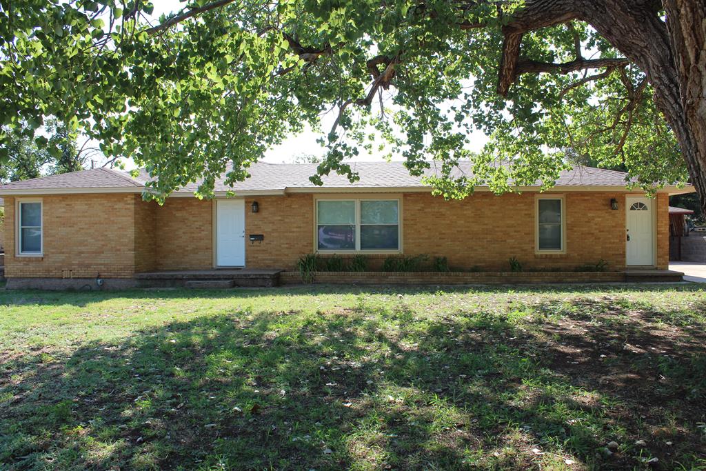 1435 Watson — photo