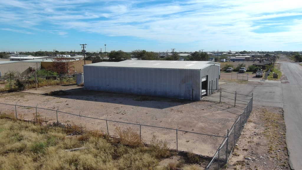 1609 E Taylor, Midland, TX 79706 — photo 2