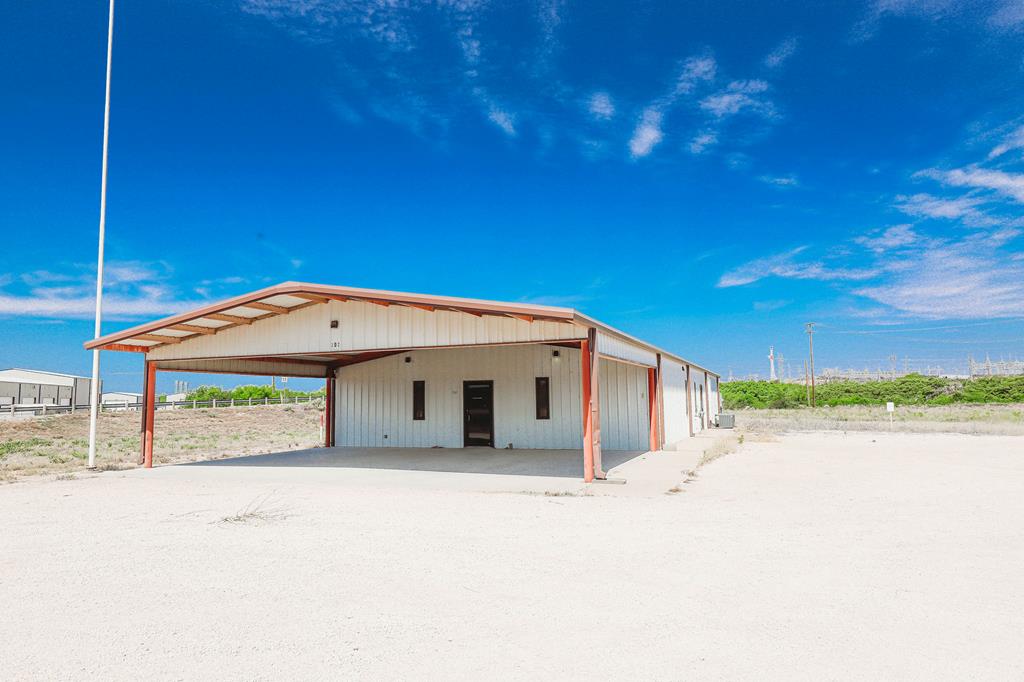 206 Corbell Road, Big Spring TX 79720