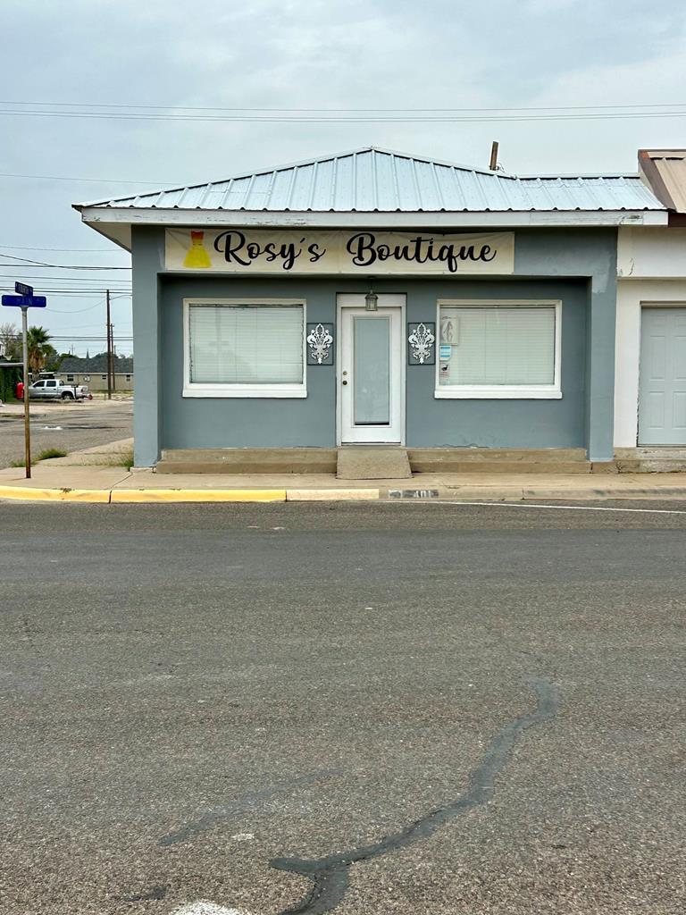 401 N Main St — photo