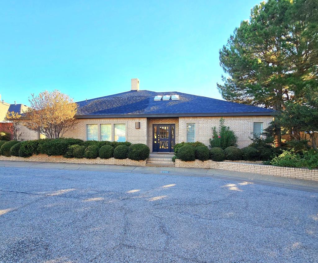 4902 Hillsboro Court — photo