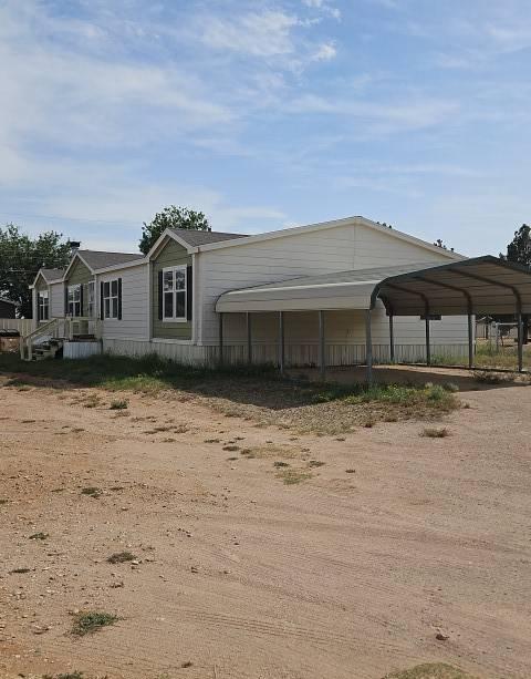 302 SE 4th St — photo