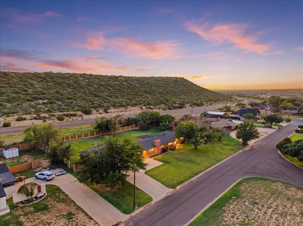 907 Mountain Park Dr — photo
