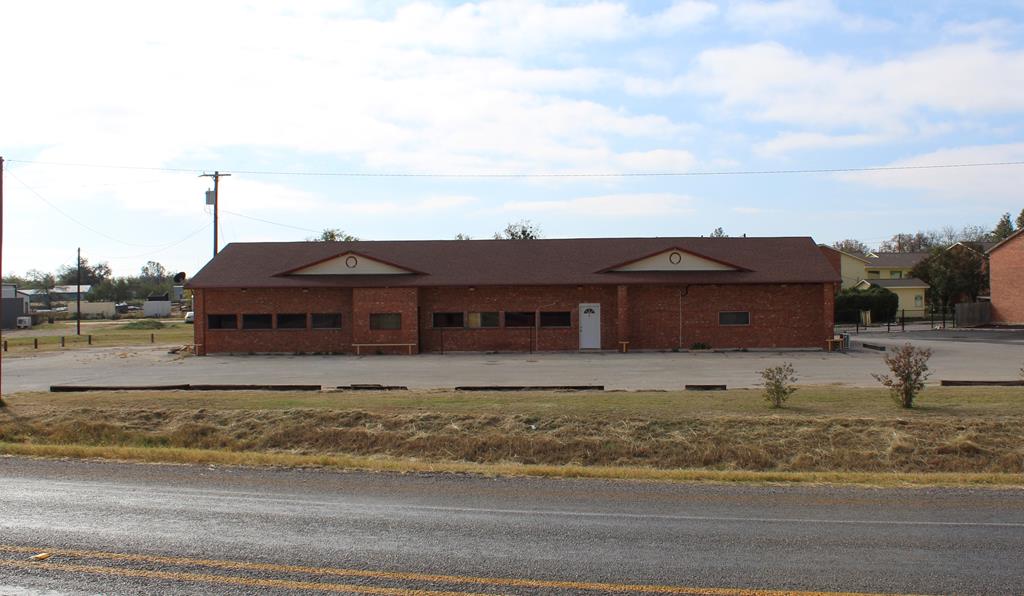 1404 Highway 84 N — photo
