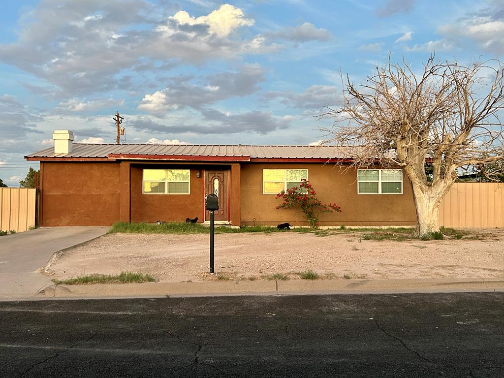 1202 N Gillis — photo