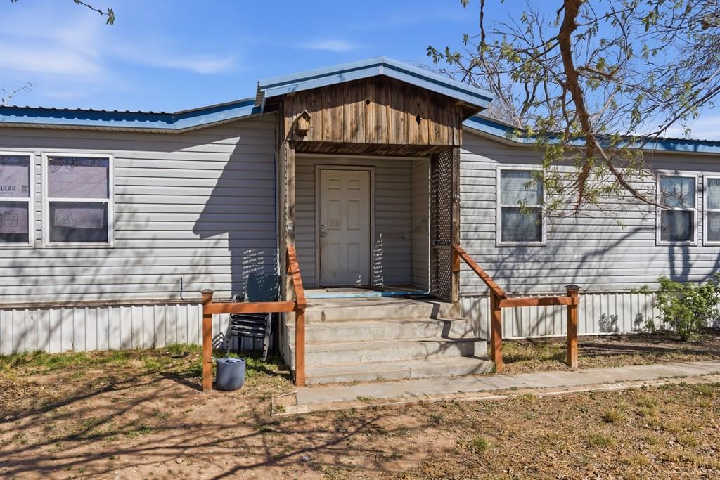 1113 S County Rd 1083 — photo