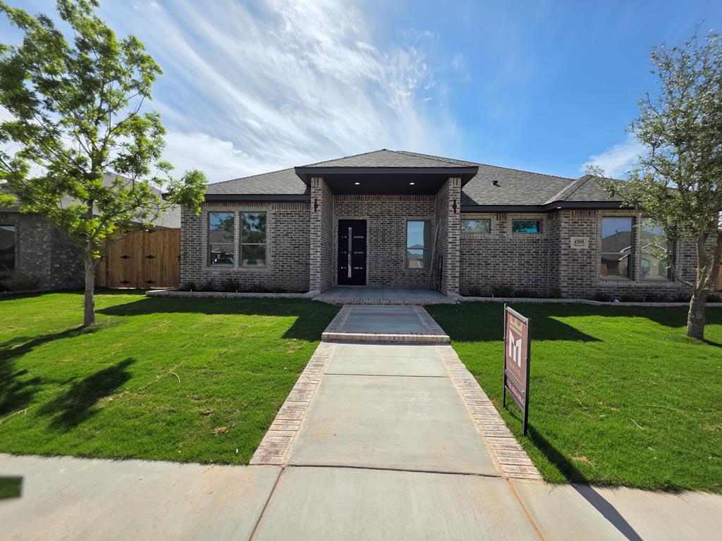 4505 Navasota — photo